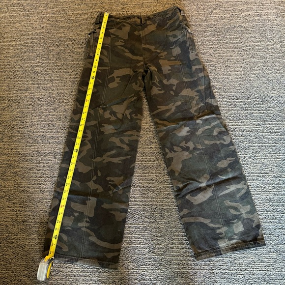 Edikted Aya Low-Rise Cargo Pants - Picture 7 of 10